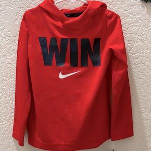 Nike kids, long sleeve w hood. NWT. Boys size 5